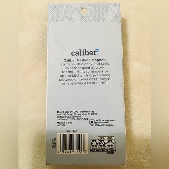 Fashion Magnets 4 Unique Designs - Picture 2 of 2